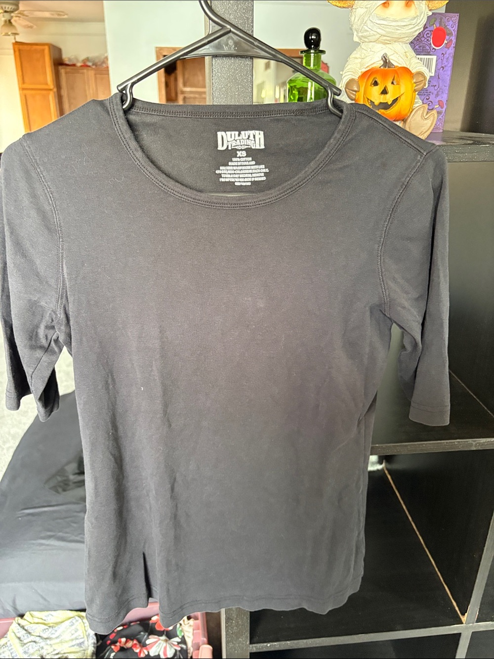Duluth Trading Co Black Short Sleeve Crewneck Shirt